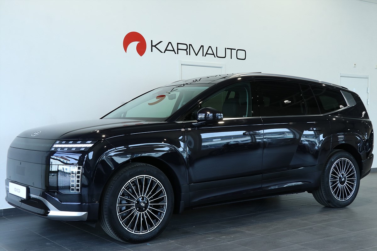 Hyundai Ioniq 9 Performance AWD 7 sits 110.3 kWh 435hk Panorama