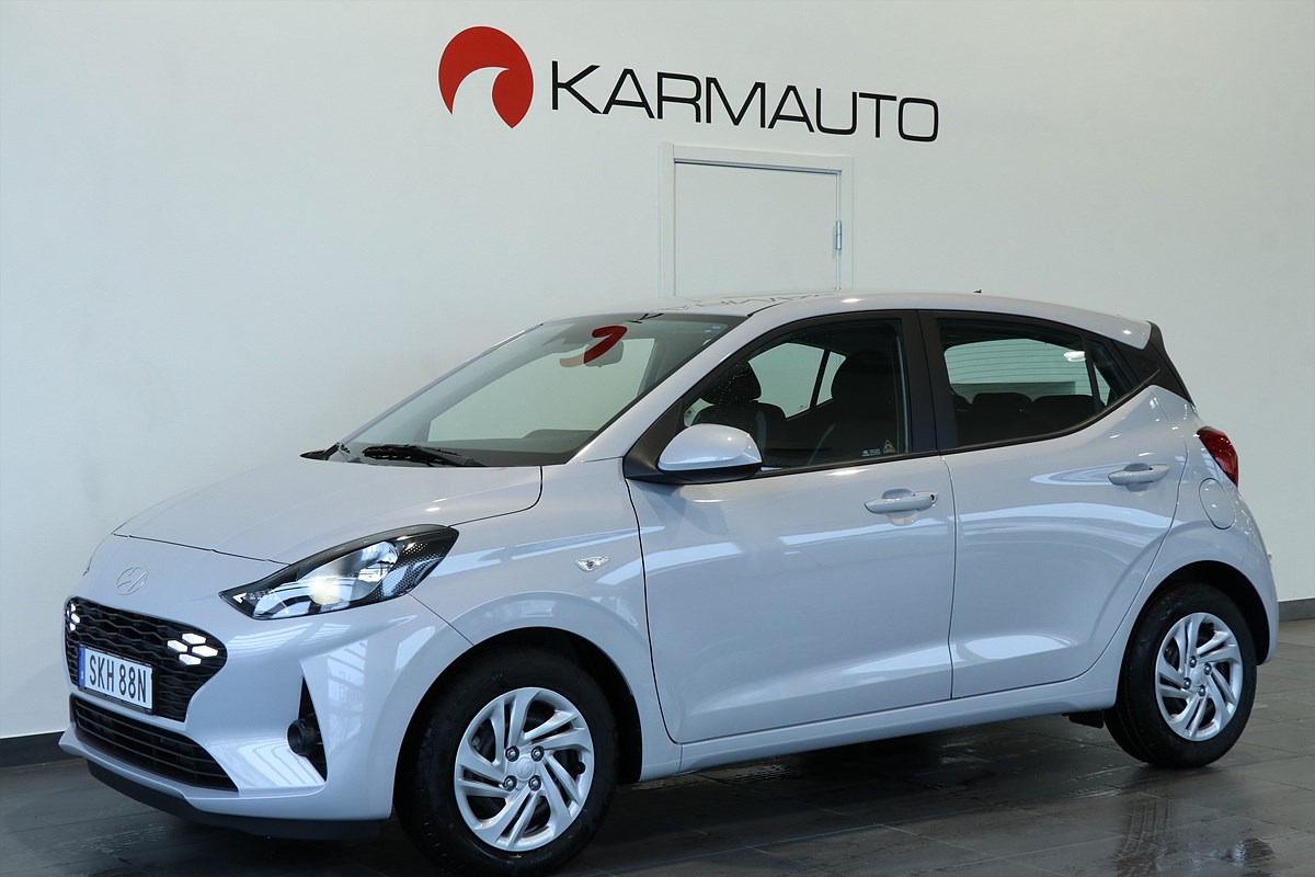 Hyundai i10 Essential 1.0 63hk Kamera CarPlay Privatleasing 24 mån inkl V-hjul och service