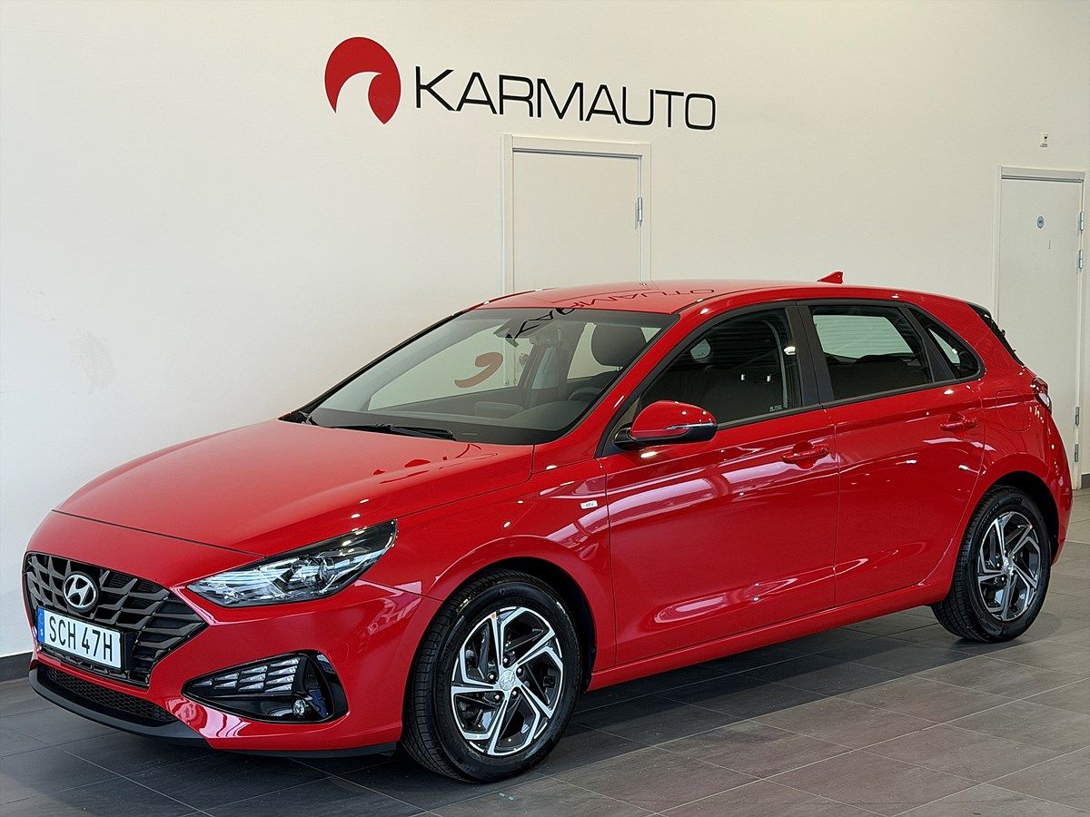 Hyundai i30 Essential 1.0 T-GDI DCT | Kamera | Rattvärme | REA