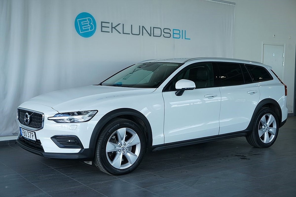 Volvo V60 Cross Country D4 AWD Momentum Värmare 190hk